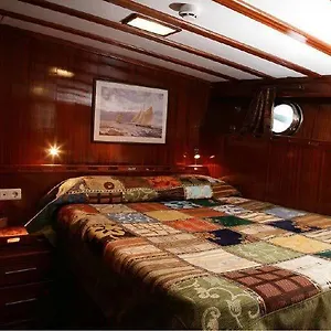 ** Bateau-hôtel Tersane Iv Vincitore 4 Di Bruno Barbieri Italie